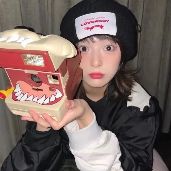 瓦莱莉和她的奇迹一周